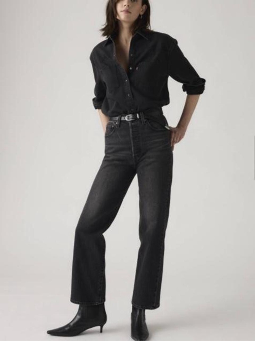 Levi’s Black ribcage straight ankle jeans size 26 - great condition